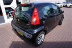 Peugeot 107 1.0I-12V XR (bj 2010), Voorwielaandrijving, Gebruikt, Zwart, 4 stoelen