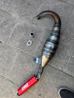 MVT s-race 70/80 cc uitlaat onderlangs Derbi senda xtreme, Fietsen en Brommers, Ophalen of Verzenden, Zo goed als nieuw, Uitlaat