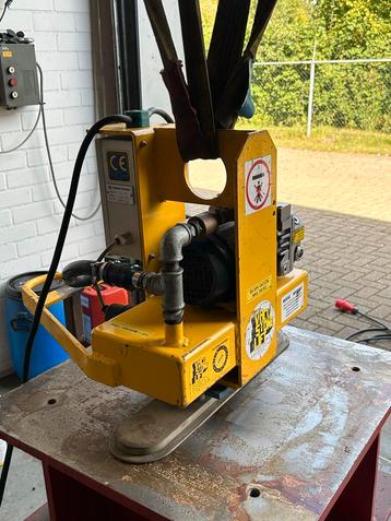 Vacuüm Hefapparaat - 150 KG beschikbaar voor biedingen