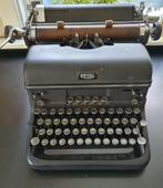 Royal KMM typemachine uit 1940 met extra rij toetsen - NL, Antiek en Kunst, Ophalen