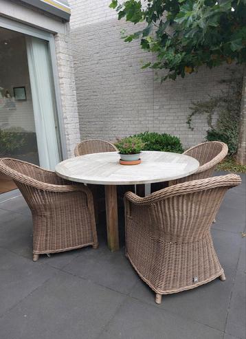 Tuinset met Teakhouten tafel  beschikbaar voor biedingen