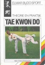 Rien Thoutenhoofd Theorie en praktijk Tae Kwon Do, Boeken, Ophalen of Verzenden, Zo goed als nieuw, Vechtsport