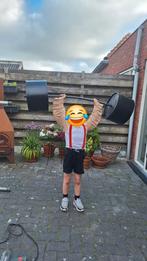 Nieuw sterkste man shirt mt 110 en nieuwe rode bretels, Ophalen of Verzenden, Nieuw, 110 t/m 116, Jongen