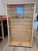 Vitrinekast voor modeltreinen/auto's, Huis en Inrichting, Kasten | Vitrinekasten, Ophalen, Met deur(en), Glas, 100 tot 150 cm