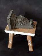 Console gips ornament ,steun,sober ,sleets,stoer brocante, Antiek en Kunst, Curiosa en Brocante, Ophalen of Verzenden