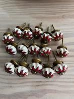Set van 15 vintage keramische kastknoppen, Ophalen of Verzenden, Gebruikt, Bedel