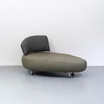 Leolux Kikko chaise longue, 180 graden draaibaar, olijfgroen