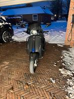 Vespa Sprint E5 Full Option - 2023, Fietsen en Brommers, Scooters | Yamaha, Ophalen, Overige modellen, Maximaal 45 km/u, Zo goed als nieuw