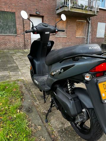 Zeer nette en bijna nieuwe Kymco Agility 50 | 45 Km/h beschikbaar voor biedingen