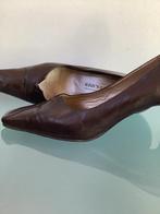 GRATIS VERZENDEN | PETER KAISER elegante bruine pumps 41, Kleding | Dames, Schoenen, Peter Kaiser, Pumps, Bruin, Verzenden