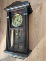 Antieke Wandklok met Slinger, Antiek en Kunst, Antiek | Klokken, Ophalen of Verzenden