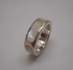 Zilveren ring met rondom witte parelmoer maat 16.6 nr.1376, Verzenden, Dame, Zilver, Zilver