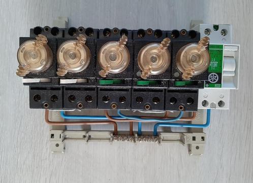 Binnenrek met 5 HAF PLS pashouders en 1 HAF Aardleksch., Hobby en Vrije tijd, Elektronica-componenten, Gebruikt, Ophalen of Verzenden