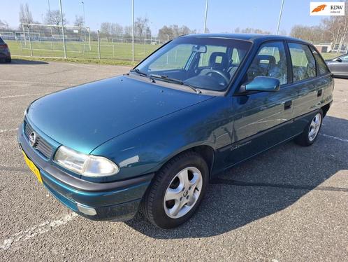 Opel Astra 1.6i Season eerste eigenaar 163282 km, Auto's, Opel, Bedrijf, Te koop, Astra, Centrale vergrendeling, Metallic lak