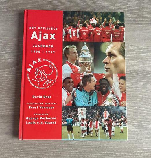 Ajax: jaarboeken & 100 jaar Ajax, Boeken, Sportboeken, Gelezen, Balsport, Ophalen