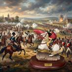 Miniatuurbeeldje van Napoleon te paard op houten sokkel, Verzamelen, Beelden en Beeldjes, Ophalen of Verzenden, Nieuw, Mens