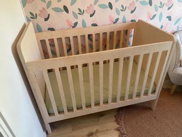 Ledikant, kidsmill, hout, incl. aerosleep matras en meer beschikbaar voor biedingen