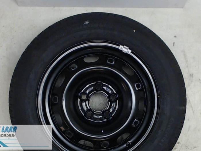 Reservewiel van een Volkswagen Fox, Auto-onderdelen, Banden en Velgen, Velg(en), Gebruikt, 3 maanden garantie, Ophalen of Verzenden