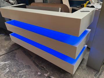 Djbooth beschikbaar voor biedingen