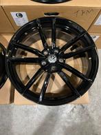 19 inch VW Pretoria, Spielberg, Brescia, Santiago velgen, Ophalen of Verzenden, 19 inch, Band(en)