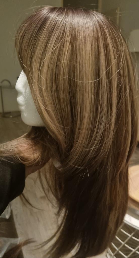 Mooie nieuwe pruik/haarwerk/wig. 22 inch, Sieraden, Tassen en Uiterlijk, Uiterlijk | Haarverzorging, Ophalen of Verzenden, Nieuw