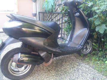 kisbee scooter blauw kenteken 90 cc  beschikbaar voor biedingen