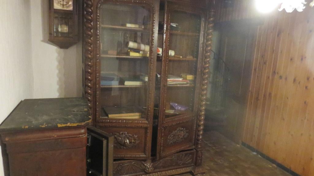 oude franse eiken boekenkast, Ophalen, Gebruikt, Met deur(en), 50 tot 100 cm