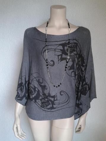 NIEUW! Chique Grijs Shirt + Patroon One Size Charbell Paris beschikbaar voor biedingen