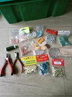 15 verpakkingen kralen, was-parels en 2 tangetjes, Hobby en Vrije tijd, Kralen en Sieraden maken, Ophalen of Verzenden, Gebruikt