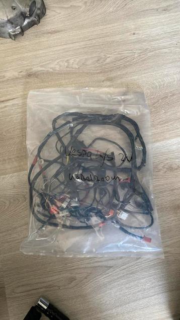 vespa lx/s 2v kabelboom omgeknipt voor 125/180 beschikbaar voor biedingen