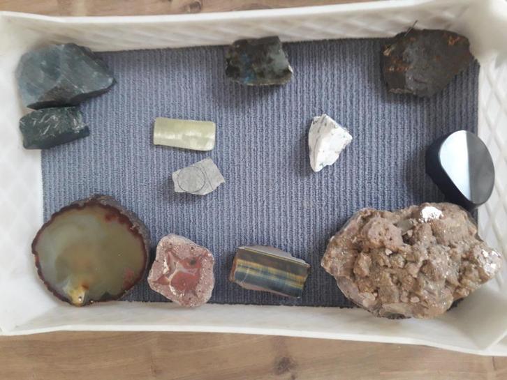 Edelstenen grote agaten en kristallen, Verzamelen, Mineralen en Fossielen, Mineraal, Ophalen of Verzenden