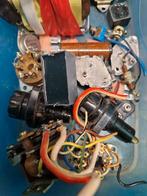 Partij Oude Elektronica Onderdelen | Transformatoren etc, Diverse fabrikanten, Gebruikt, Ophalen of Verzenden, Diverse adressen