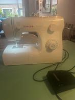 Singer naaimachine, Hobby en Vrije tijd, Naaimachines en Toebehoren, Ophalen of Verzenden, Zo goed als nieuw, Singer