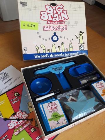 Big Brain Academy Het Bordspel beschikbaar voor biedingen
