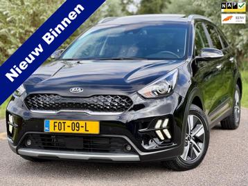 Kia Niro 1.6 GDi Hybrid DynamicLine Style Pack / Schuif-/Kan beschikbaar voor biedingen