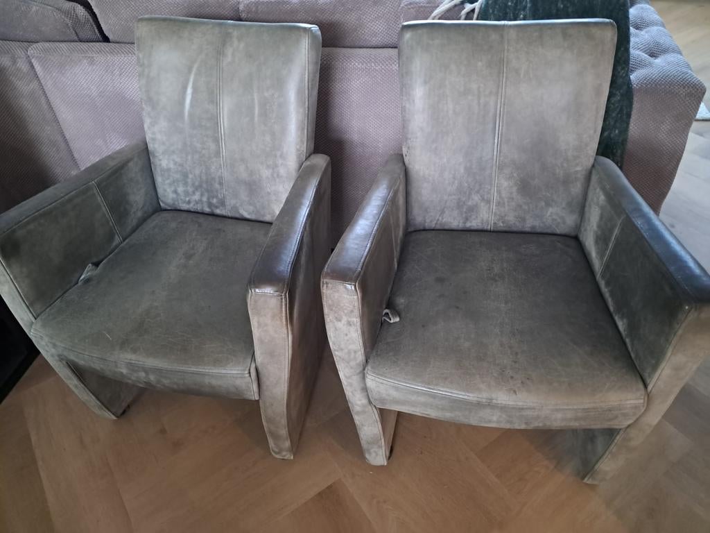 2 leren stoelen op wieltjes grijs, Ophalen, Gebruikt, Grijs, Twee