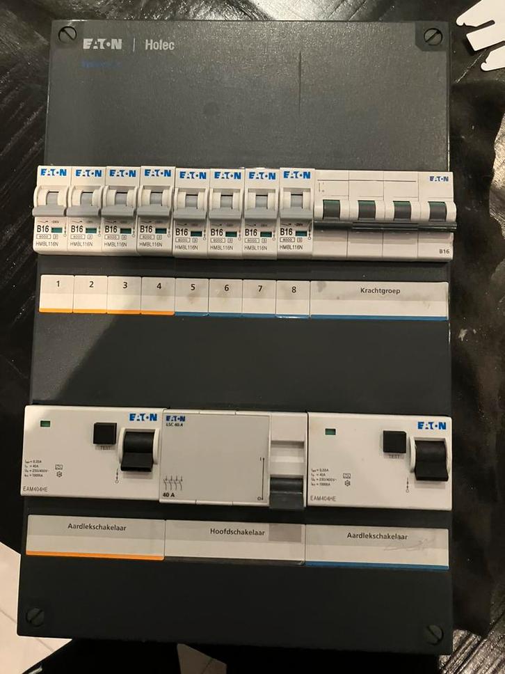 Eaton 3 fase meterkast met 8 groepen en krachtgroep, Hobby en Vrije tijd, Elektronica-componenten, Gebruikt, Ophalen of Verzenden