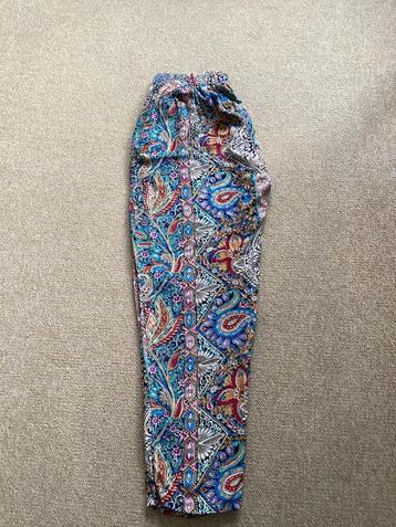 Zomerbroek met Oosterse motieven maat 38/40 luchtige viscose beschikbaar voor biedingen