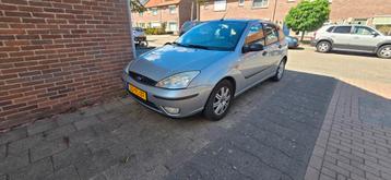 Ford focus 1.6 hatchback 2004 boordcomputer met bluetooth beschikbaar voor biedingen