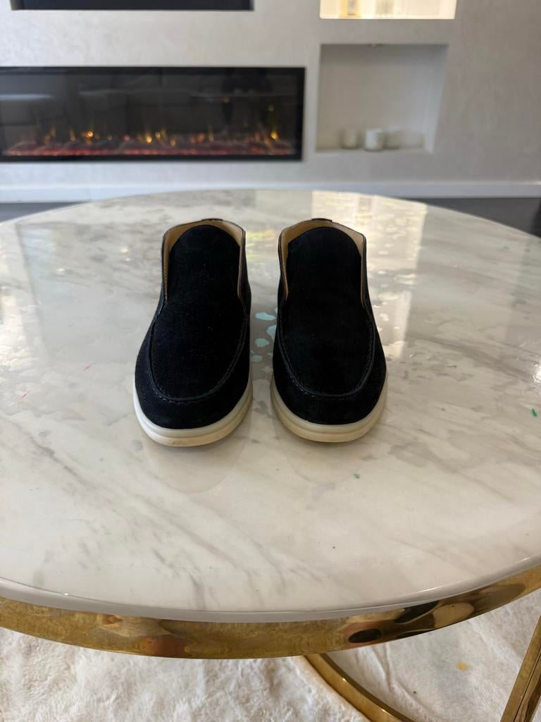 Loro Piana Instappers Maat 37, Kleding | Dames, Schoenen, Ophalen of Verzenden, Zo goed als nieuw, Zwart, Instappers