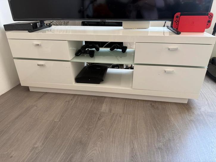 Strak TV Meubel - Wit Hoogglans, Huis en Inrichting, Kasten | Televisiemeubels, Gebruikt, Minder dan 100 cm, 100 tot 150 cm, 25 tot 50 cm