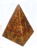 3 delige Pyramide / Opbergdoos / kistje goud bruin, Minder dan 50 cm, Minder dan 50 cm, Ophalen of Verzenden, Zo goed als nieuw