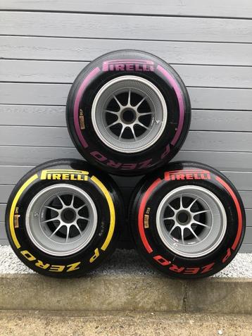 Formule 1 velgen Max Verstappen  beschikbaar voor biedingen