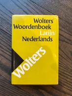Woordenboek Wolters Latijn Nederlands, Boeken, Woordenboeken, Gelezen, Ophalen of Verzenden, Latijn