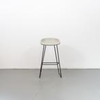 5 Hay about a Stool AAS38 Grijs leer 75 cm, Huis en Inrichting, Barkrukken, Niet ingevuld, Niet ingevuld, Leer, Zo goed als nieuw