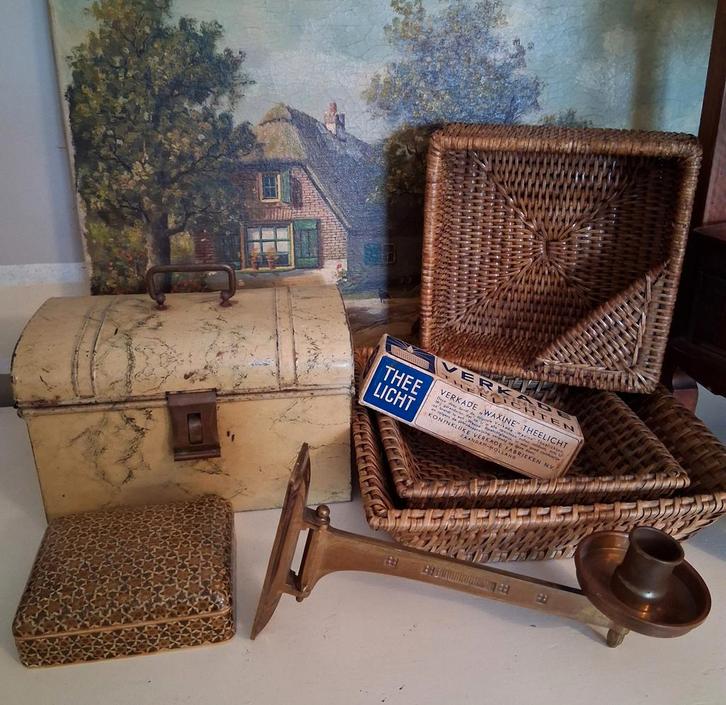 Birma riet Blik Doosje Kandelaar Verkade waxinelichtjes., Antiek en Kunst, Antiek | Woonaccessoires, Ophalen of Verzenden