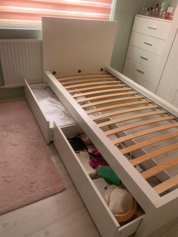 Bed - afbeelding 2
