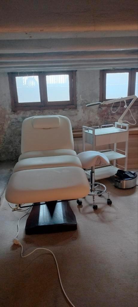 Set voor schoonheidssalon incl behandelstoel, Zakelijke goederen, Overige Zakelijke goederen, Ophalen