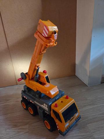 hijskraan beschikbaar voor biedingen