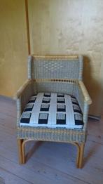 Rieten / rotan fauteuil met kussen, Huis en Inrichting, Ophalen, Gebruikt, Minder dan 75 cm, Landelijk